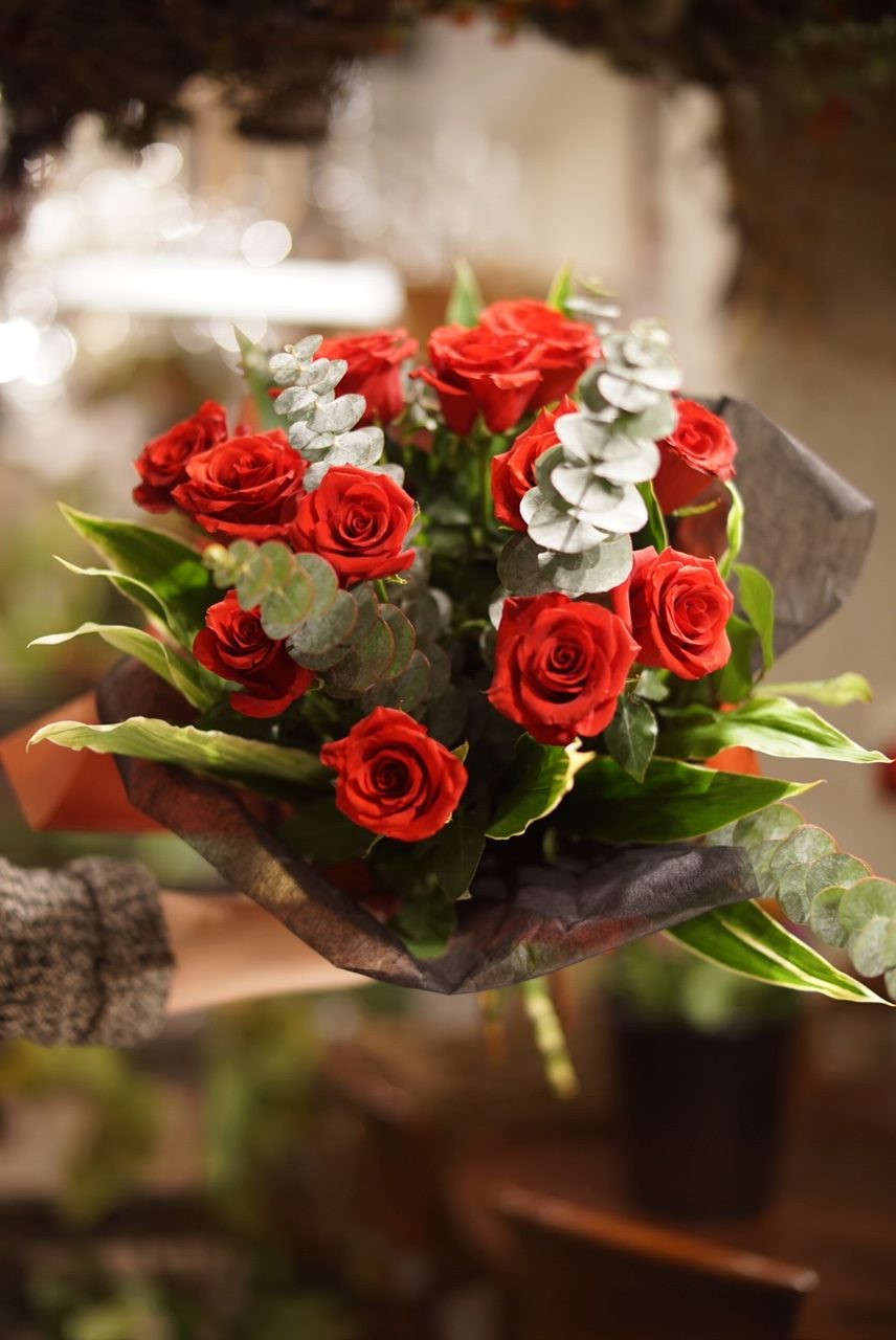 Roses – Hand-tied Bouquet